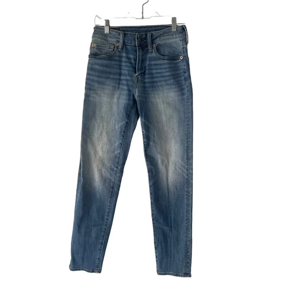 American‎ Eagle Men's Size 26 X 30 Airflex + Temp Tech Light Wash Slim Jeans
